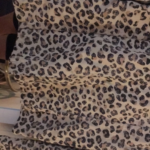 Leopard print tan and black jacket. - Picture 7 of 7